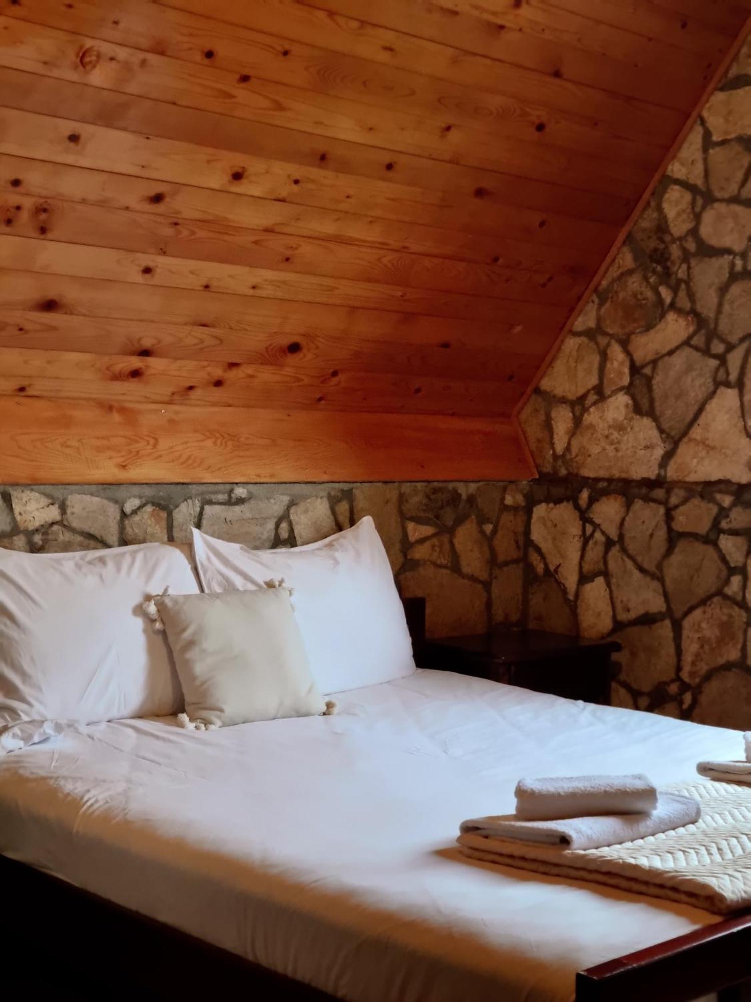 Etno Selo Izlazak Villa Rudinice Phòng bức ảnh